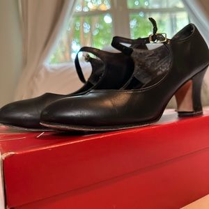 WOMENS BLACK CHARACTER HEELS